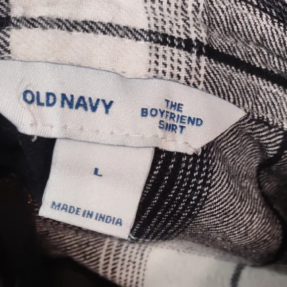 Old Navy Women's The Boyfriend Flannel Shirt - Picture 2 of 8